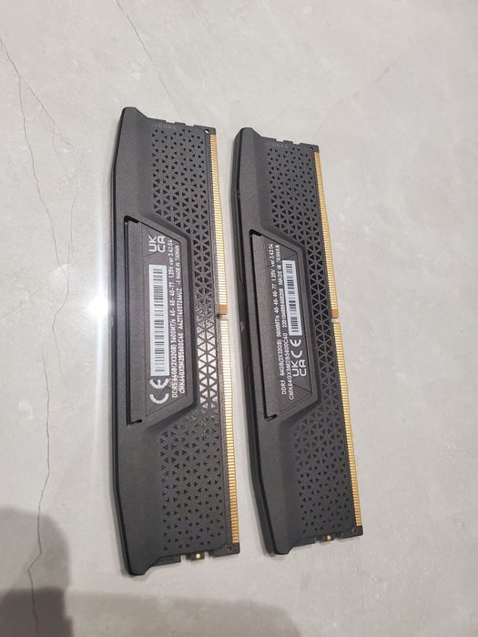 2x32gb ram corsair VENGEANCE DDR5 5600MT/s dual channel