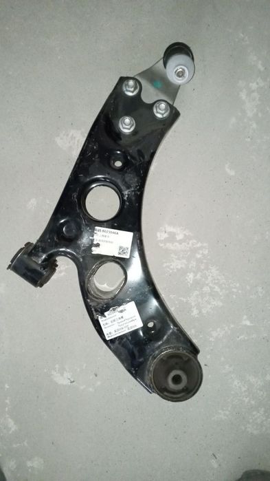 O'ng old richag Dongfeng EP 008. Правый Передний Треугольный Арм 008