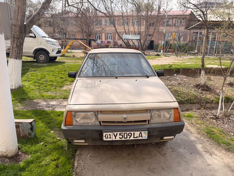 Продаю машину ВАЗ 2108