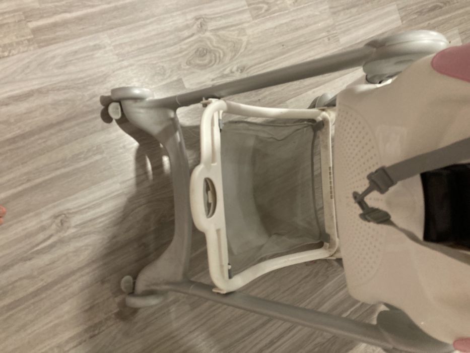 Продам стул для кормления