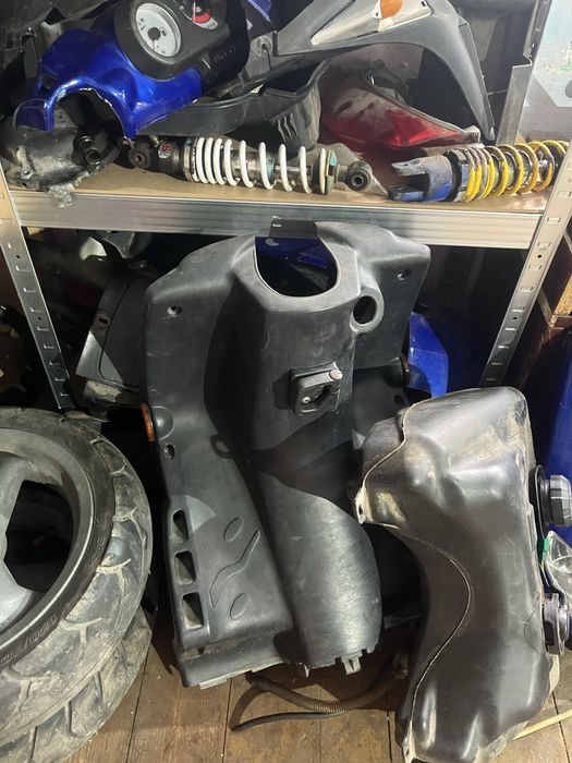 Dezmembrez peugeot speedfight 2, 70cm 2t