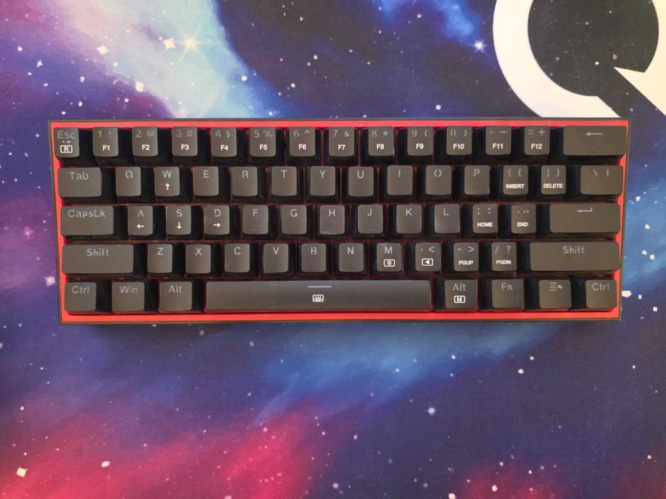 Tastatură Gaming Redragon Fizz K617 RGB – Switch-uri Reînnoite + Cablu Qwerty Key + Switchuri EXTRA
