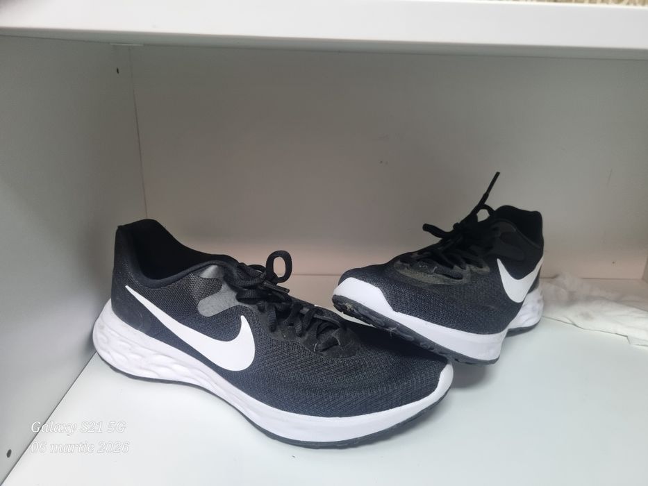 Adidași bărbați marimea 45