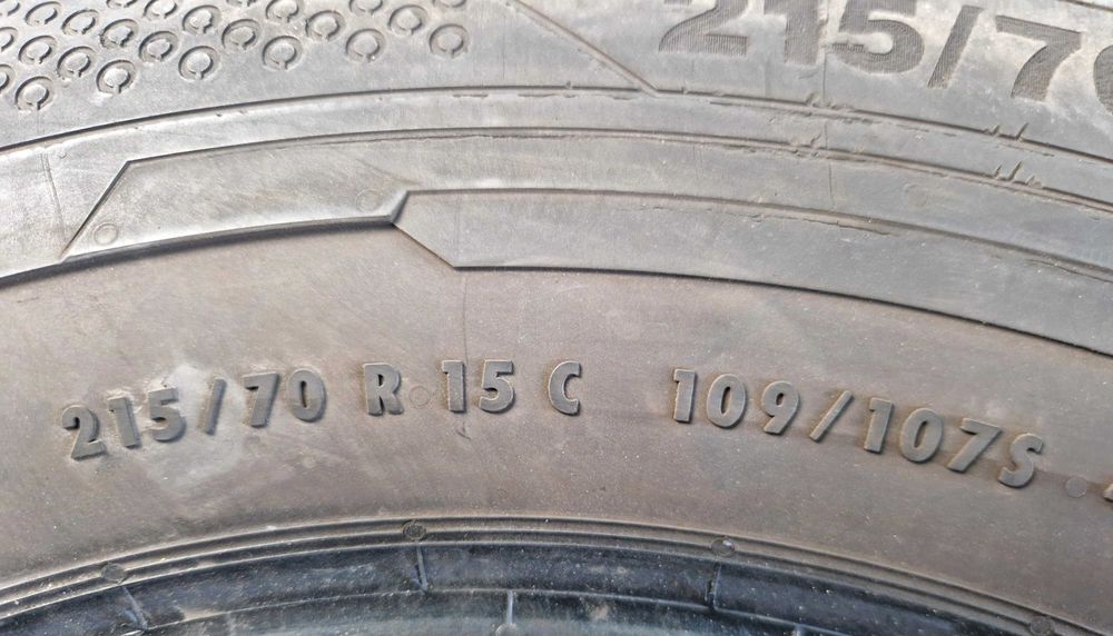Anvelope second hand vara 215 70 15C Continental