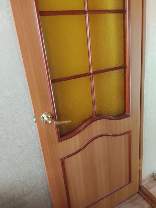 Деревянский дверь