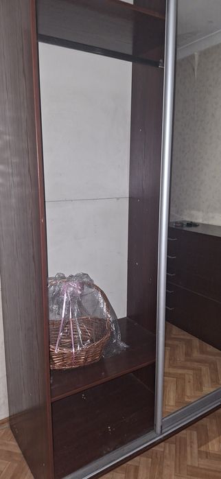 Продам спальный гарнитур