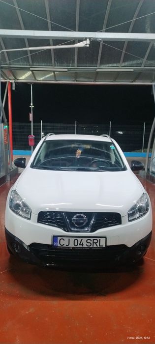Vând Nissan Qashqai j10 an 2013  diesel 1.5  simplu 110 cai