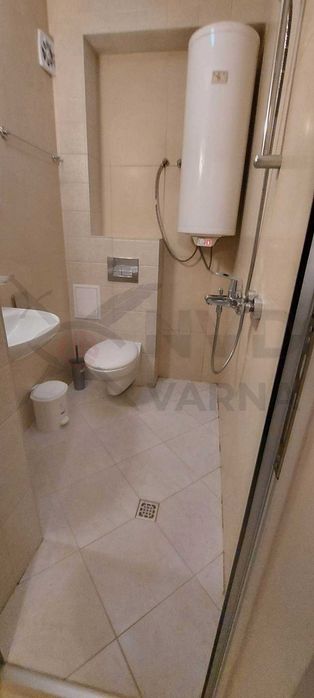 Дава се под наем двустаен апартамент  в Лятно кино Тракия! 2617312