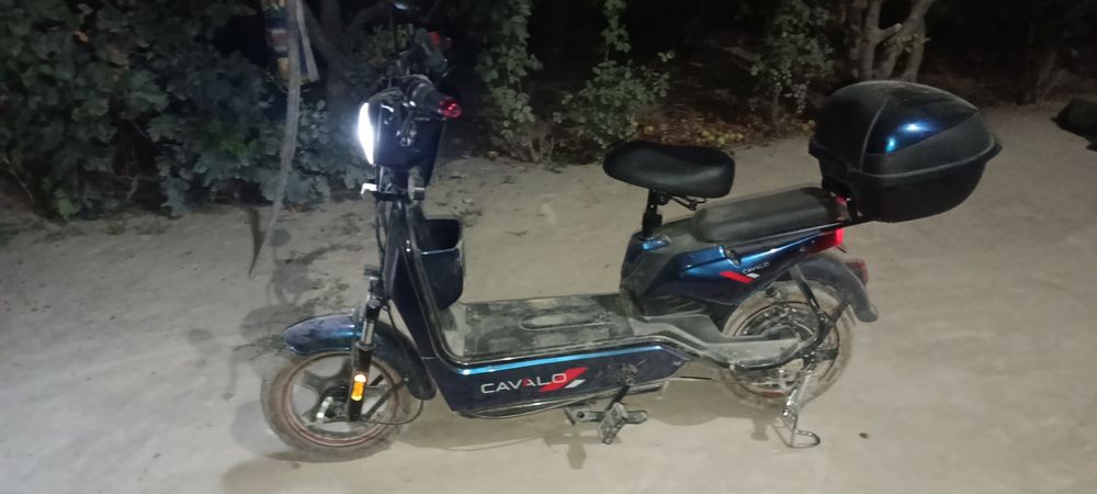 Skuter sotiladi avtomat korobka