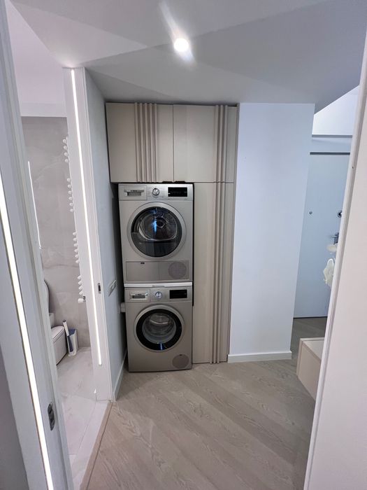 Cortina North | 2 camere ultra-modern | Etaj 8 | Balcon generos + parcare