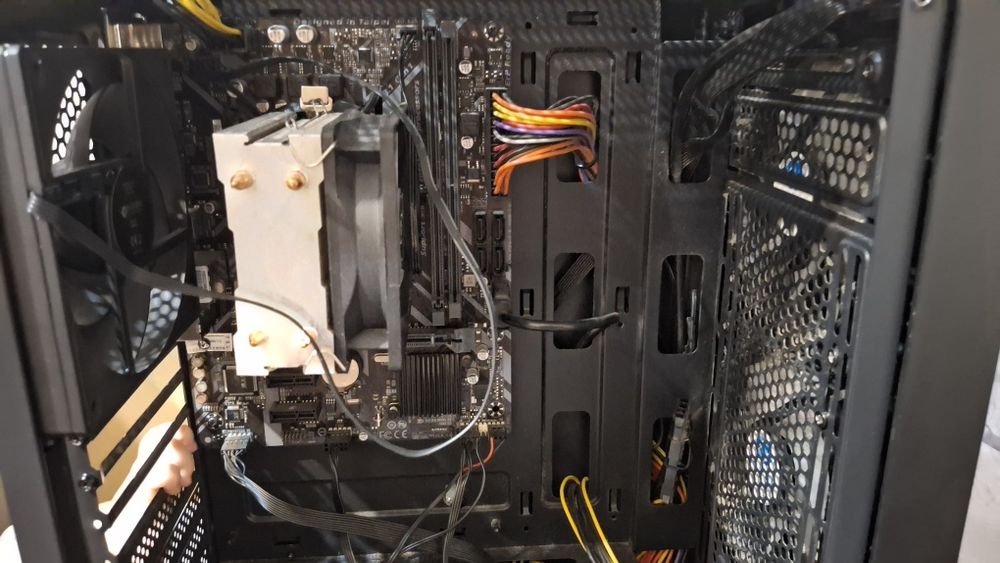 Продам i5-9400 + H310