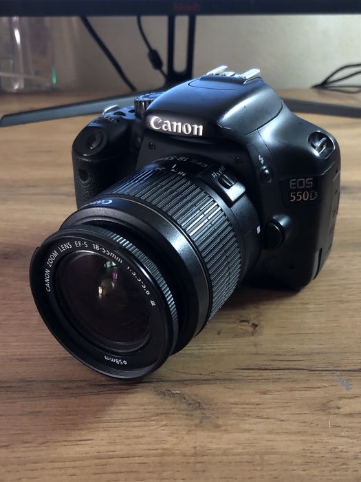 Фотоаппарат Canon EOS 550D