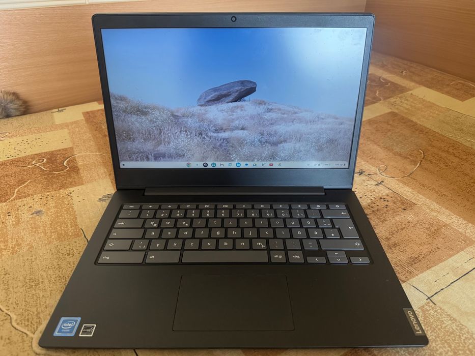 Лаптоп Lenovo intel