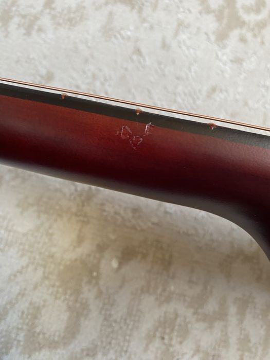 Акустическая гитара