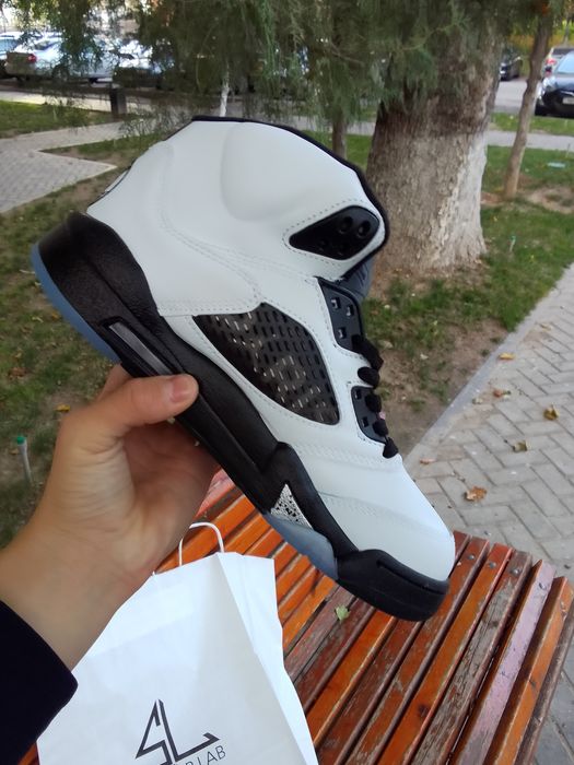 Air Jordan 5 Paris 75