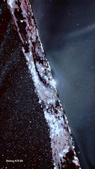 Продаю Шикарное платье