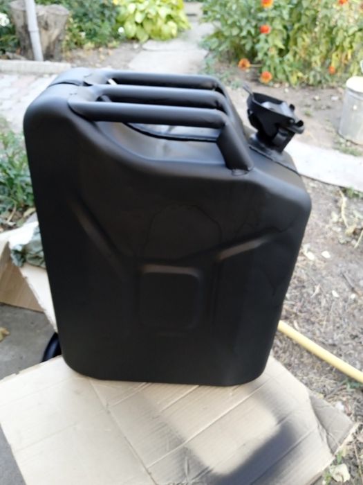 Продам советскую канистру