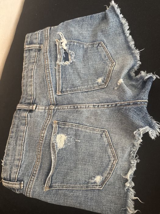 Къси панталонки Zara