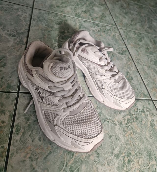Adidasi FILA copil , marime 32