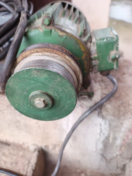 Ел. Мотор Трифазен 3кв.