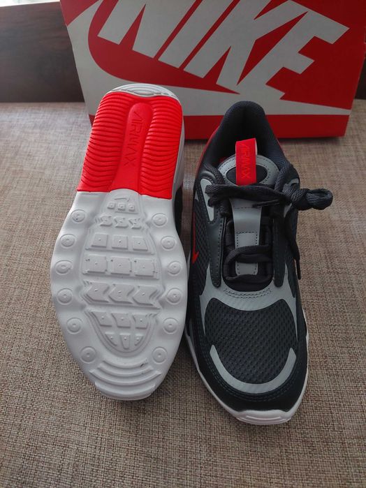 Nike Air Max Bolt