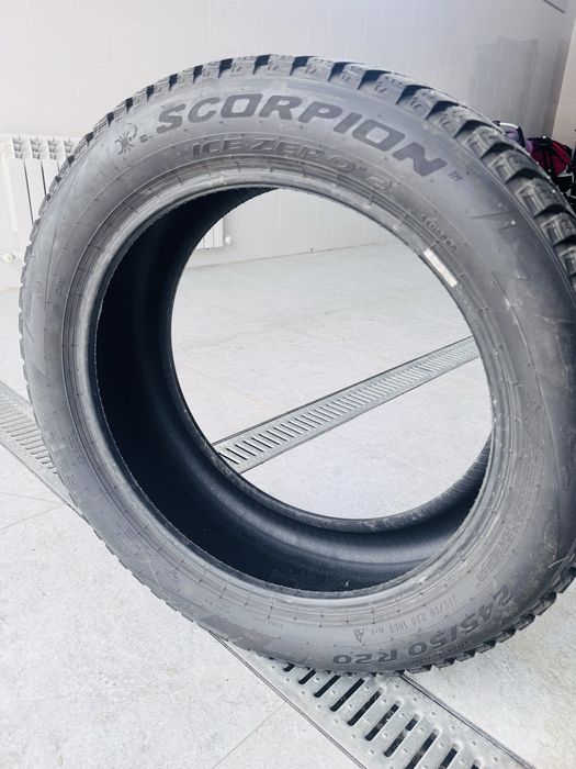 Pirelli Scorpion Ice Zero2 245/50 R20 105 T с шипами