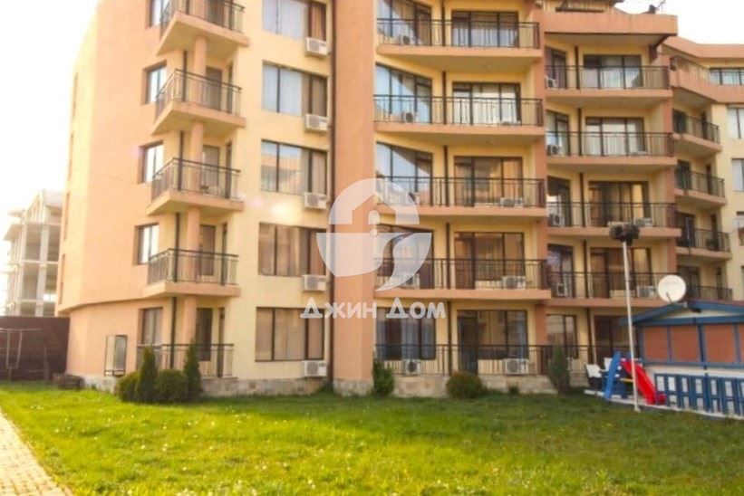 Продава се Двустаен апартамент в к.к. Слънчев бряг - 78 кв.м за 543 €/кв.м - Снимка #9