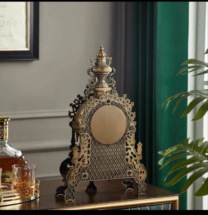 Президентский часов настольные  из лотона