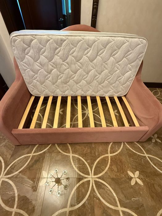 Детская диван кровать массив