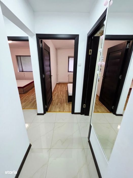 Apartament 3 camere de inchiriat, 9 Mai, 2 bai, beci