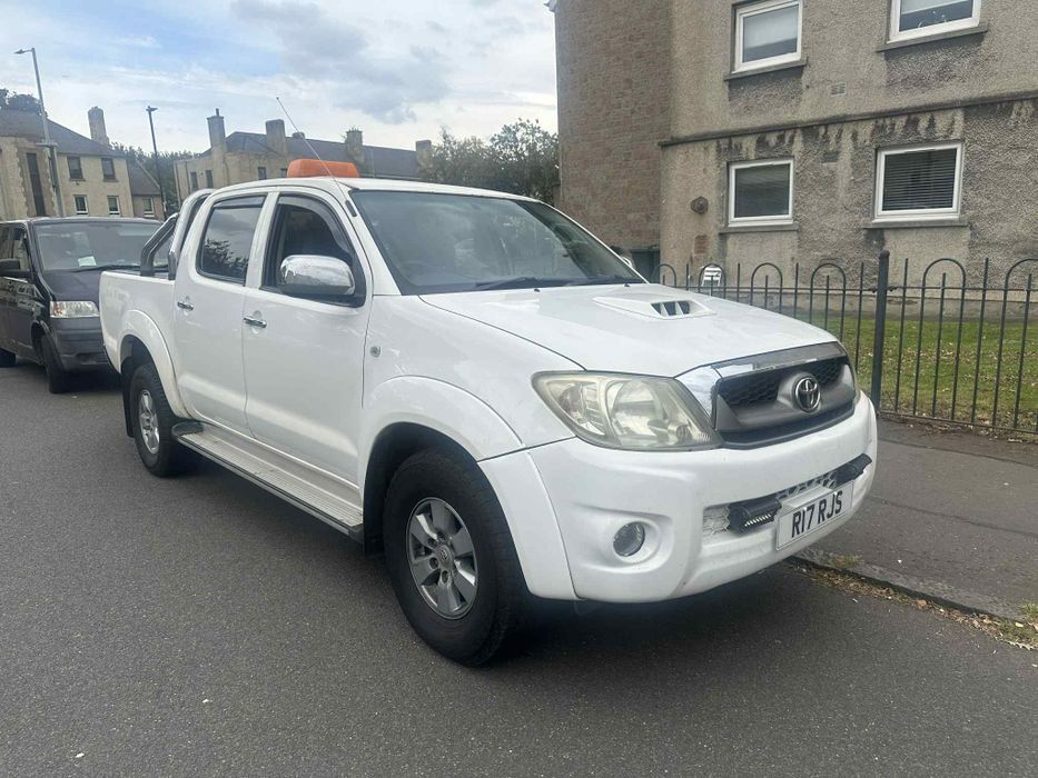 Dezmembrez Toyota Hilux 2.5 2KD-FTV 2006-2016