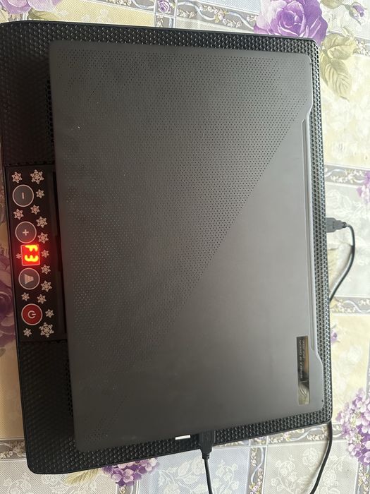 vand Laptop Gaming ASUS ROG Zephyrus G14 GA401QM