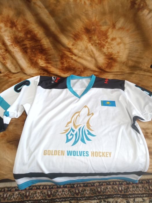 Продам хорошую хоккейную экипировку!