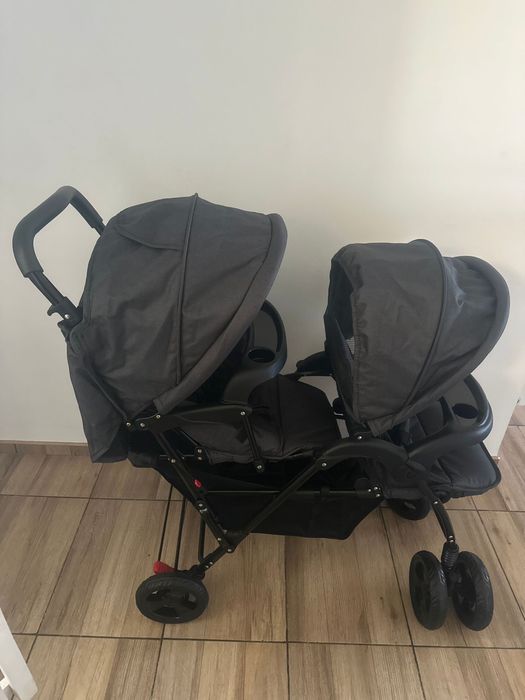 Carucior de copii cu 2 locuri