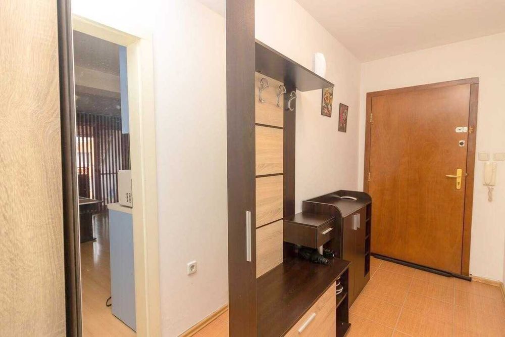 Дава се под наем Двустаен апартамент в София, Зона Б-19 - 75 кв.м за 650 € - Снимка #2