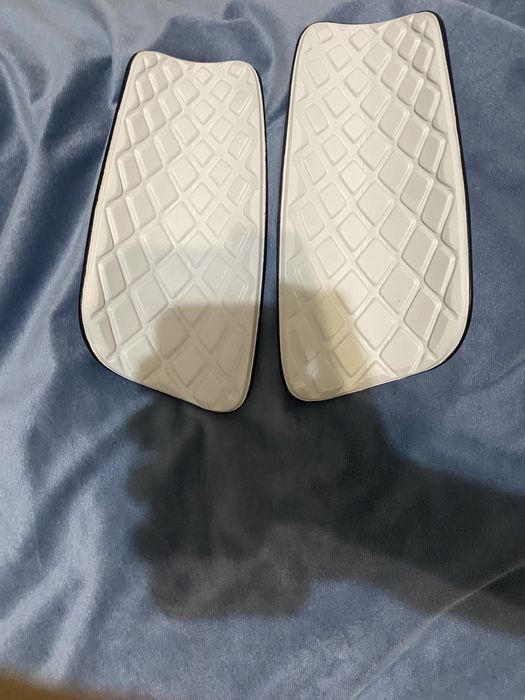 футбольные щитки Mercurial/Lite