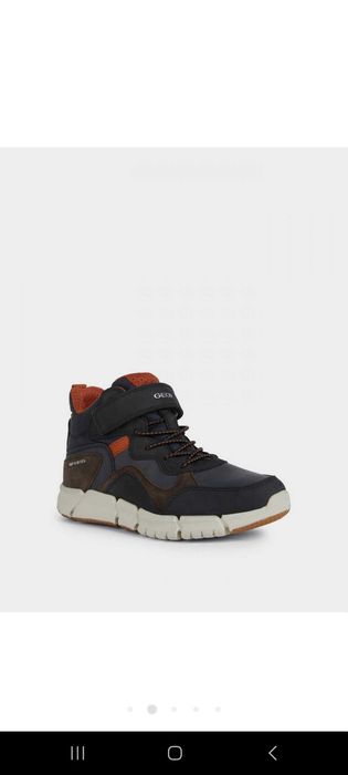 Продам детские ботинки Ceox