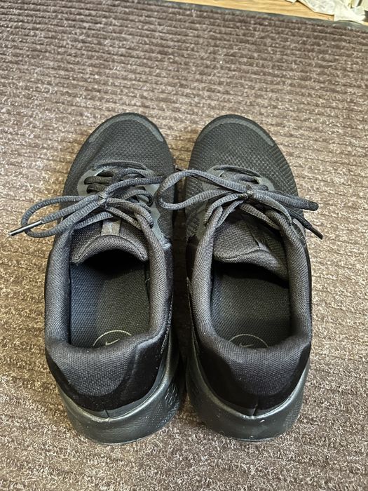 Продам кроссовки Nike оригинал. Размер (us-10,5)
