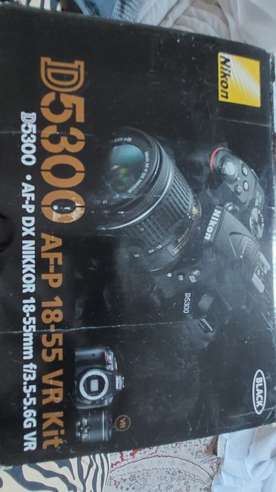 Зеркальный фотоаппарат Nikon