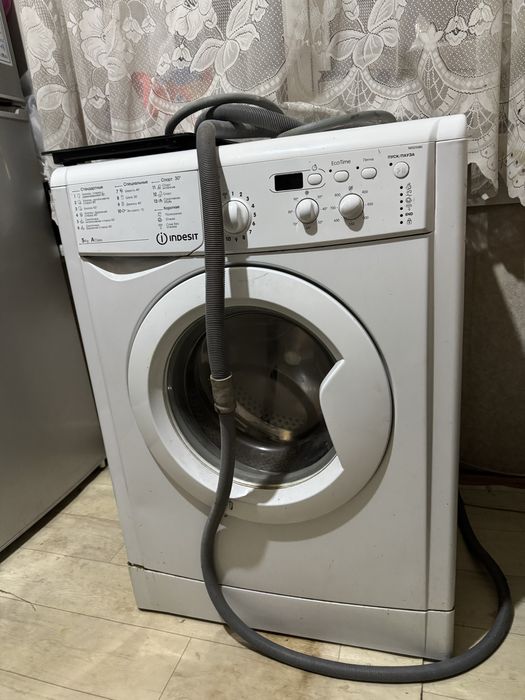 Стиральная машина indesit