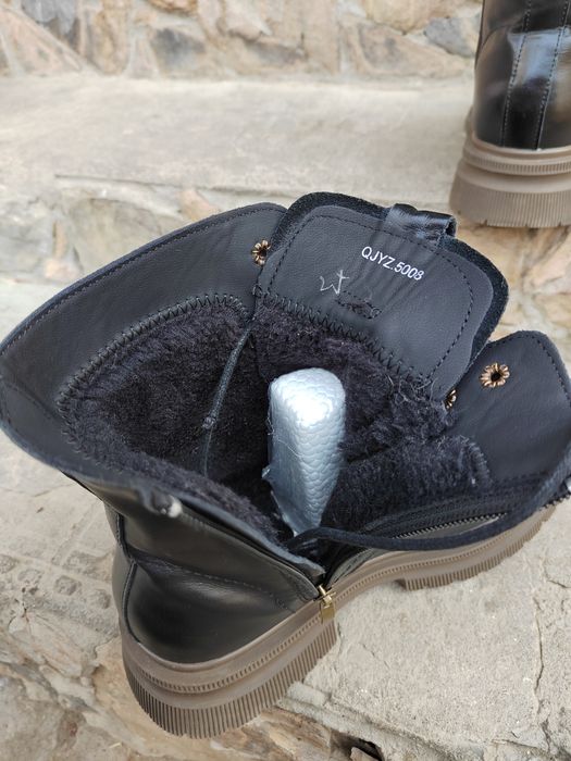 Женские фирменные ботинки