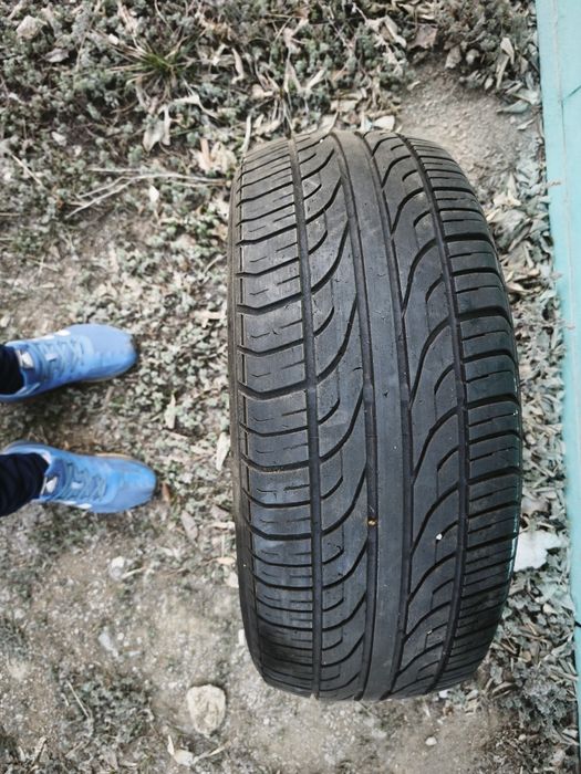Шины,б.у. в хорошем состоянии.