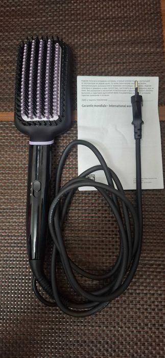 Perie pentru indreptat parul