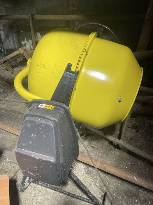 Бетонамешалка новая 200 л