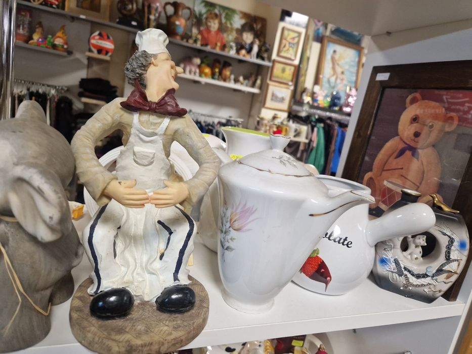 Разпродажба кани и супници