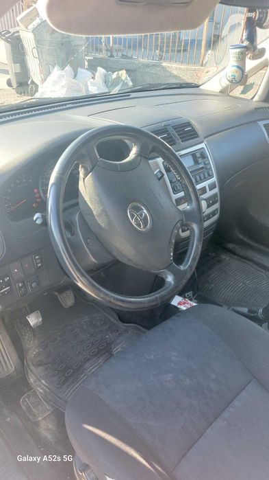 Тойота авенсис версо