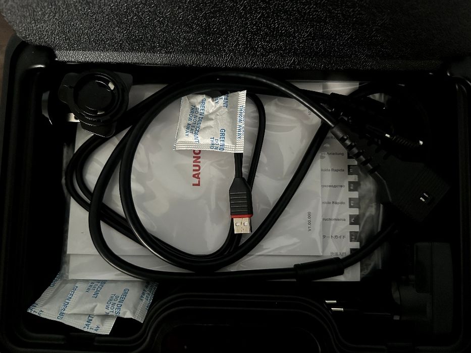 Launch CRP919 EV диагностический сканер OBD2 для электромобилей.