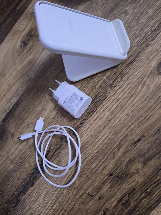 Încărcător samsung wireless