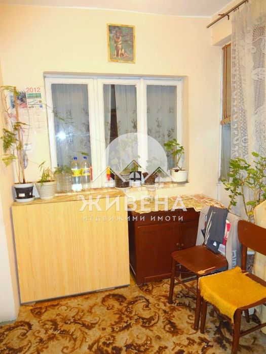 Къща в кв. Повеляново, гр.Девня, площ 100 кв.м