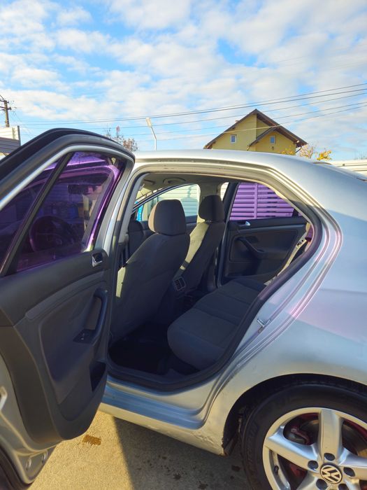 Volkswagen Jetta Comfortline 2008 - Benzină + GPL